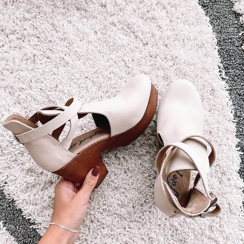 Free People Ivory Cedar Clogs!! - Picture 11 of 11